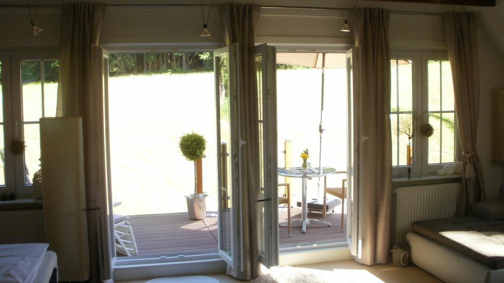 פרוידנשטאדט Gaestezimmer Im Haus Am Wald חדר תמונה
